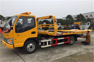 珲春哪里有拖车服务